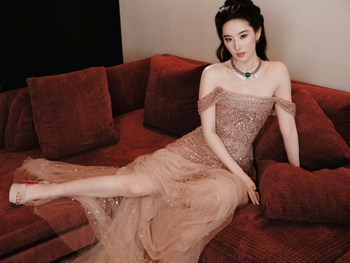  alt="Yifei Liu"