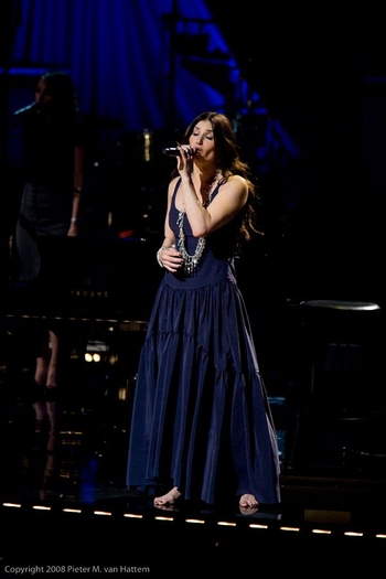 Idina Menzel