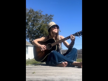  alt="Zella Day"