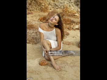  alt="Estella Warren"