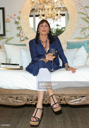 Anjelica Huston