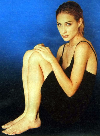 Claire Forlani