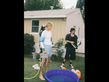  alt="Machine Gun Kelly"