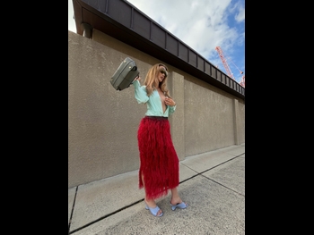  alt="Elodie Russell"