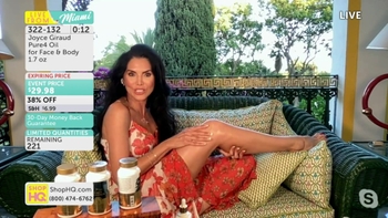 Joyce Giraud