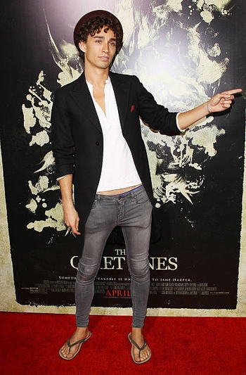 Robert Sheehan