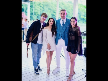  alt="Larisa Iordache"