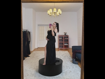  alt="Larisa Iordache"