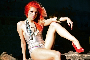 Bonnie McKee (I)