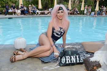 Bonnie McKee (I)