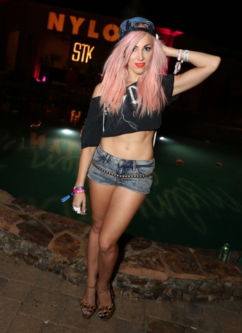 Bonnie McKee (I)