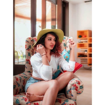 Tejaswi Madivada