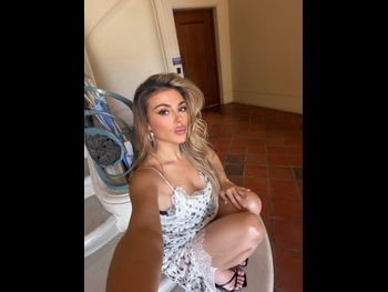  alt="Lyssa Roberts"