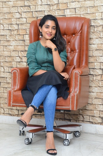 Niveda Thomas