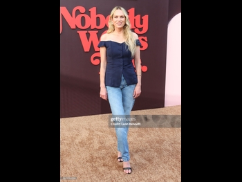  alt="Erin Foster"