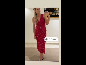  alt="Erin Foster"
