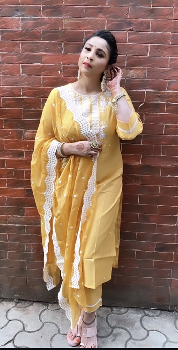Khyaati Khandke Keswani