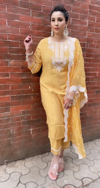 Khyaati Khandke Keswani