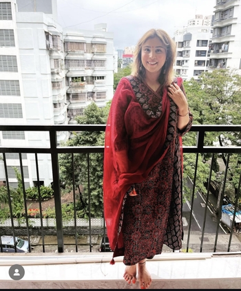 Khyaati Khandke Keswani