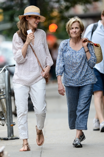 Amanda Peet (I)