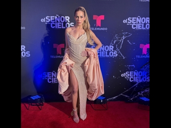  alt="Carmen Aub"