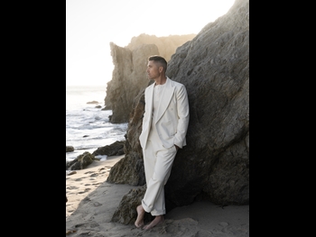  alt="Eric Winter"