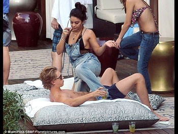  alt="Austin Butler"