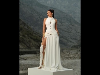  alt="Ronela Hajati"