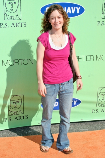 Sara Gilbert