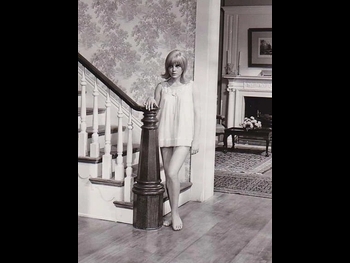  alt="Sue Lyon"