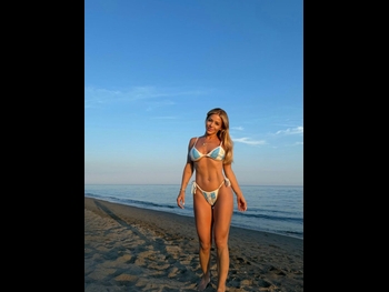  alt="Evangelina Anderson"
