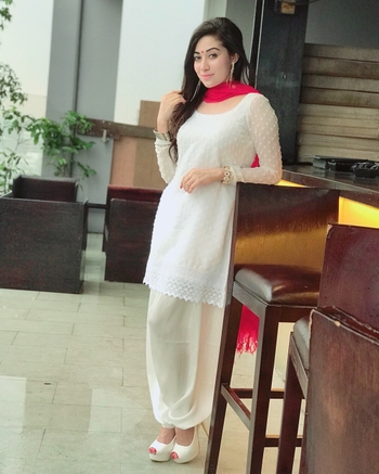 Sanjana Sarkar Riya