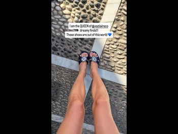  alt="Rosie Fortescue"