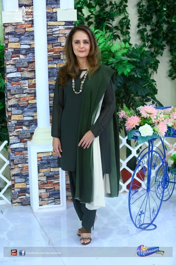 Hina Khawaja Bayat