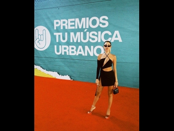  alt="Corina Smith"