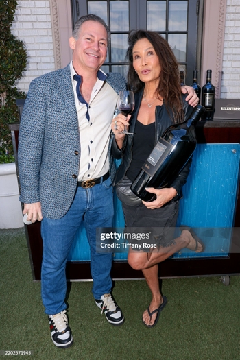Tia Carrere