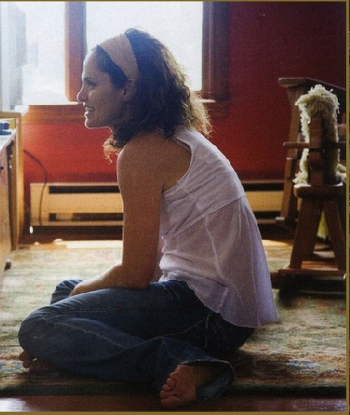 Amy Brenneman (I)