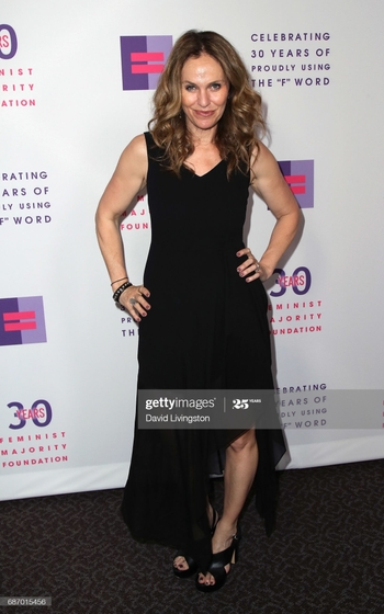 Amy Brenneman (I)