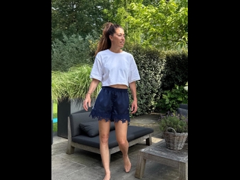  alt="Naomi Van As"