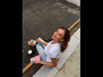 alt="Zara Mcdermott"