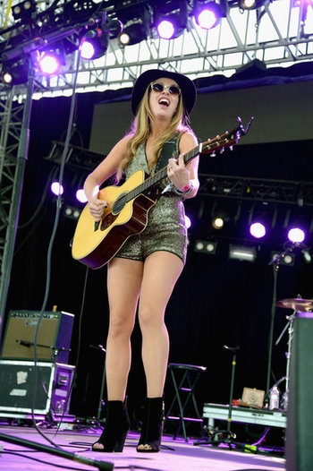 ZZ Ward