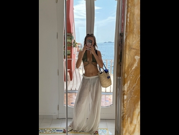  alt="Oana Gregory"