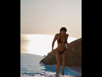  alt="Oana Gregory"