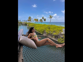  alt="Samantha Siqueiros"
