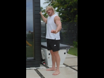  alt="Logan Paul"