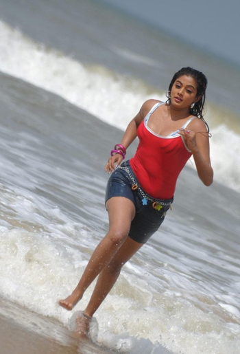 Priyamani