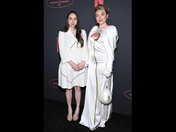  alt="Zoe Kazan"