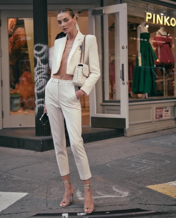 Alina Baikova