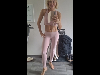  alt="Karolina Nowakowska"