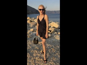  alt="Karolina Nowakowska"